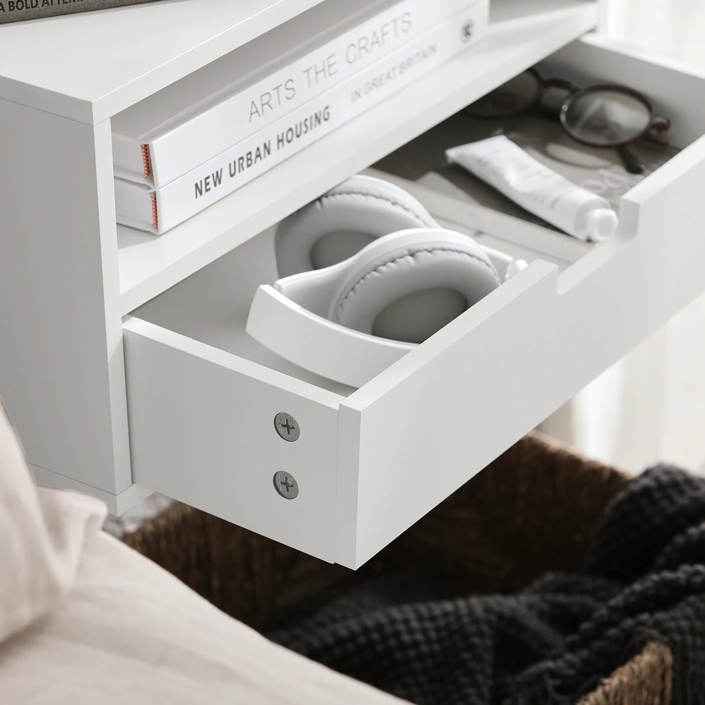 SoBuy NKD03-W bedside table hanging nightstand Floating bedside tray hanging night shelf mobile phone hover rack
