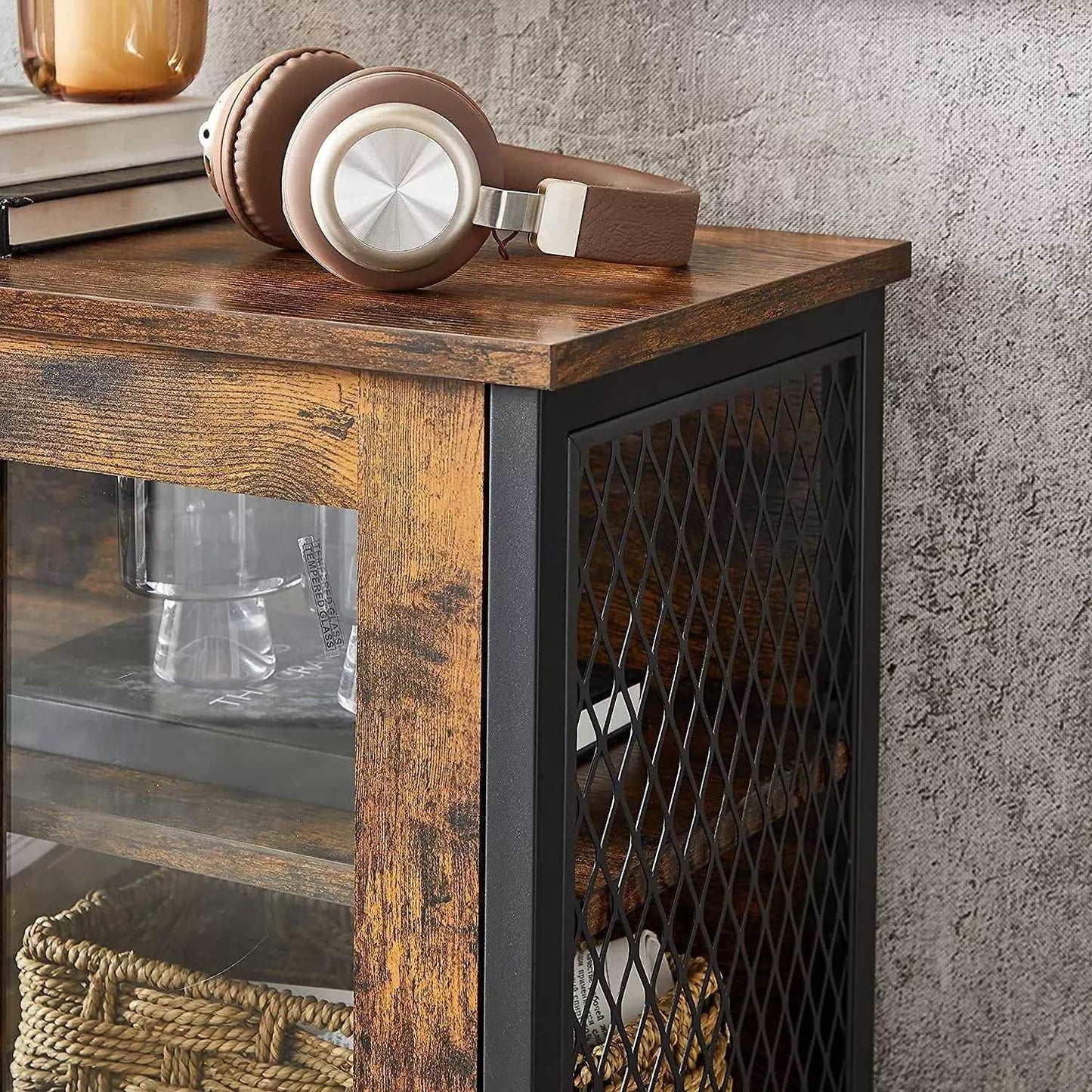 In And OutdoorMatch Badkamerkast Roma - Dressoir - Opbergkast - Verstelbare Plank - Stalen Frame - Woonkamer - Keuken - Industriële Stijl - Vintage Bruin/Zwart Badkamerkast