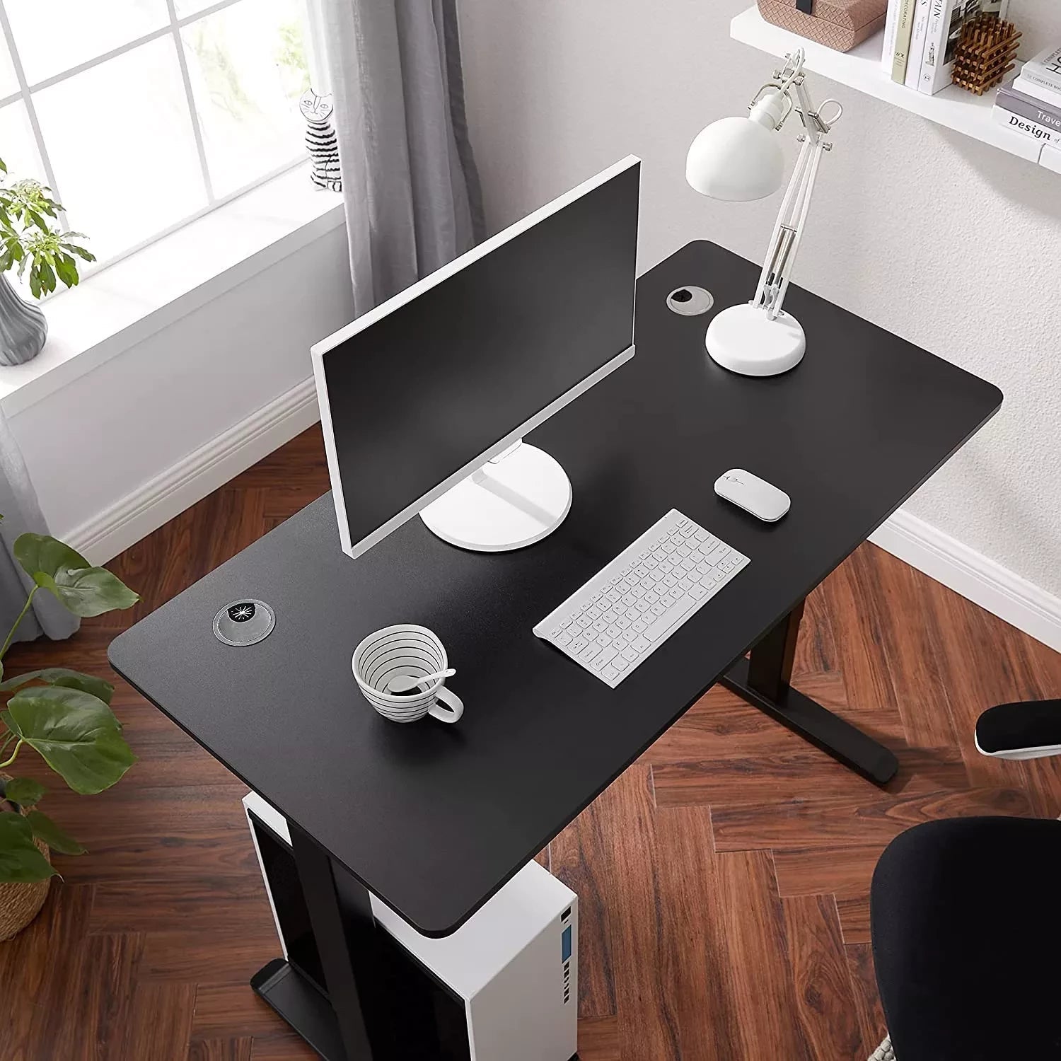 In And OutdoorMatch Elektrisch zit-sta bureau Anđelo - Hoogte verstelbaar 73-114cm - Industrieel - 100kg draagvermogen - 70x140cm Desk
