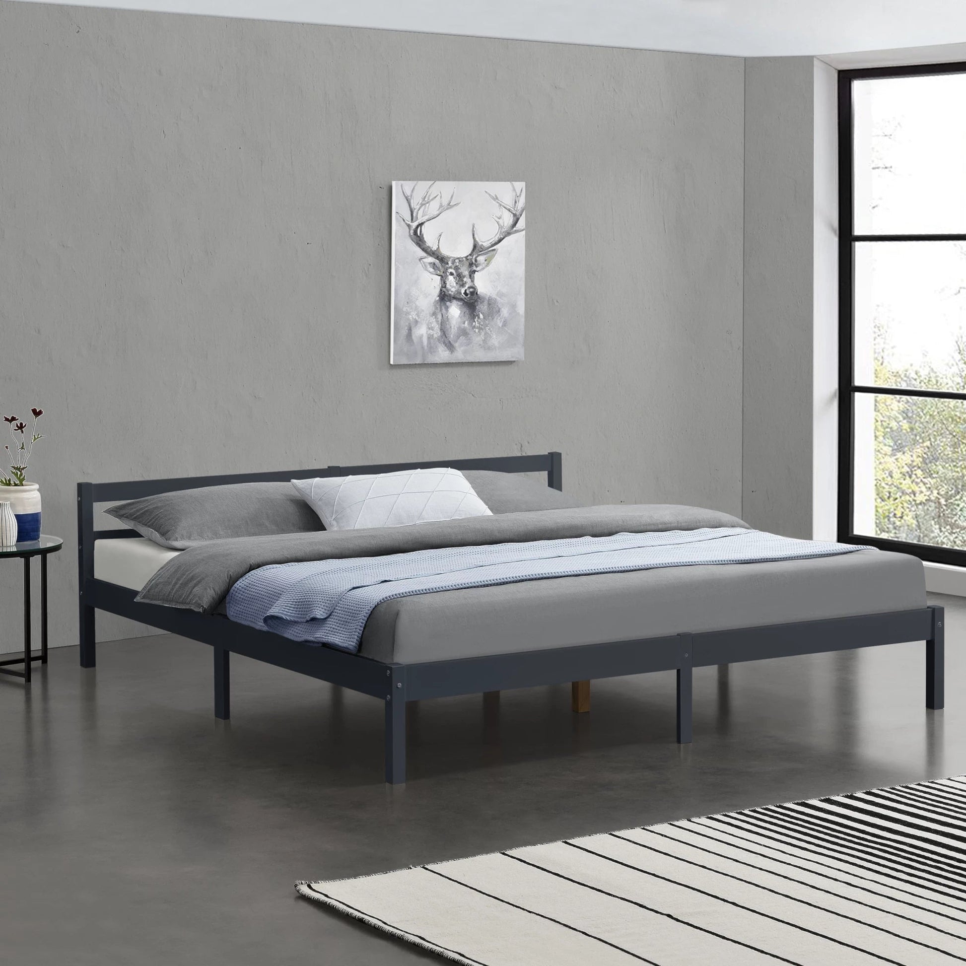 In And OutdoorMatch Houten Bed Fernando - Grenen - Met Bedbodem - 180x200 cm - Donkergrijs - Snelle montage bed twee personen