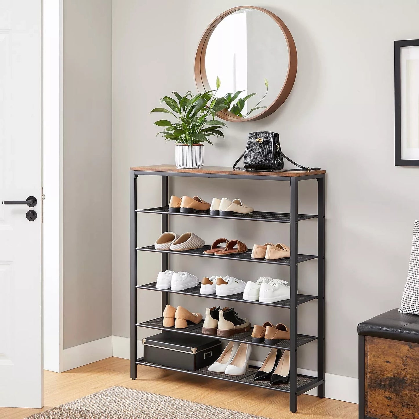 In And OutdoorMatch Schoenenrek Zoey - 5 roosterniveaus - Royale Oppervlak - Metalen Frame - Industrieel Ontwerp, Vintage Bruin/Zwart - 100x30x110cm shoe rack