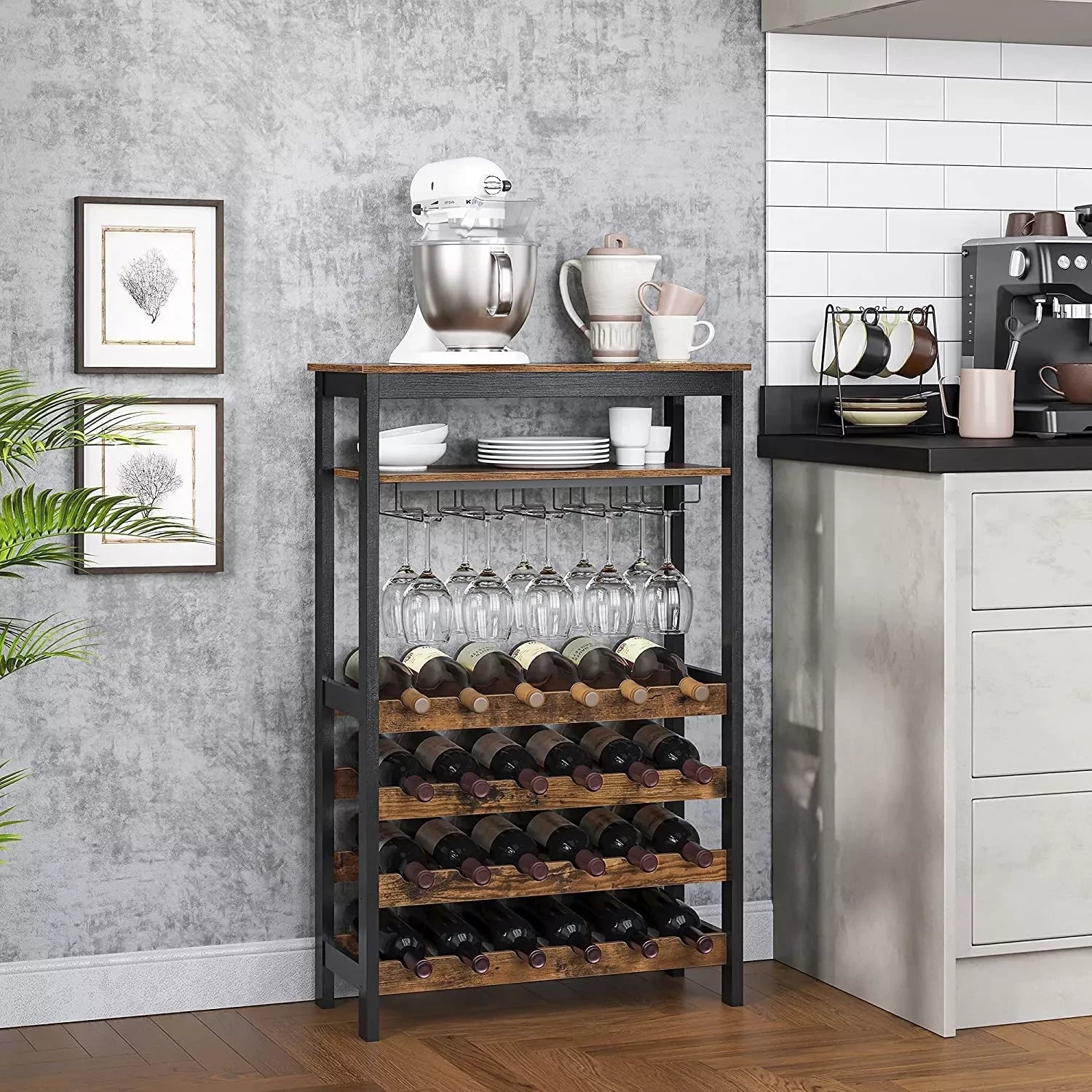 In And OutdoorMatch Wijnrek Clarissa - 24 Flessen Wijnrek - Wijnkast - Vrijstaand - Flessenrek met Glashouders - voor Keuken - Bar - Eetkamer - Vintage Bruin/Zwart storage rack
